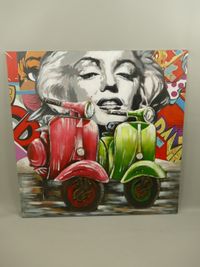 Vespa mit Monroe